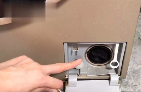 1761786337245630.png wechat_2025-10-30_090513_482.png